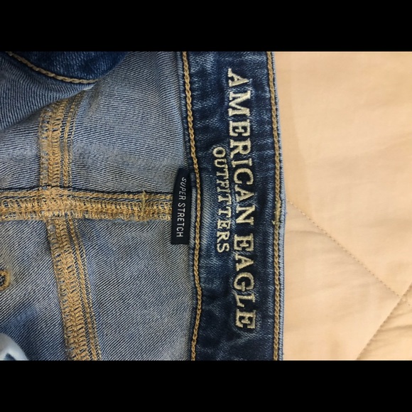 Women’s American Eagle Jeans. Size 0 - Picture 4 of 7